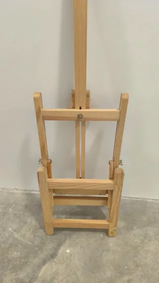 Caballete de madera para pintar