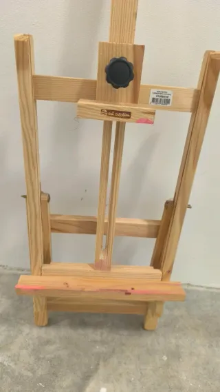 Caballete de madera para pintar