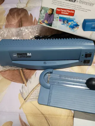 Plastificatrice CBC PHOTO A4 + Trimmer