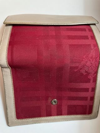 Cartera Burberry Roja y Beige