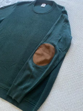 Jersey Zara verde con parches en codos