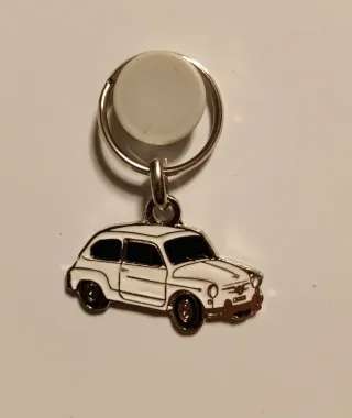 LLAVERO SEAT 600 BLANCO