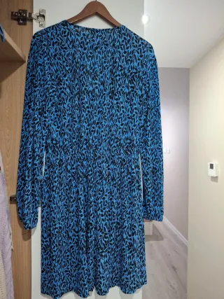 Vestido estampado azul y negro