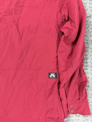 ¡OFERTA! Talla M Chaqueta Nike SB Roja Impermeable