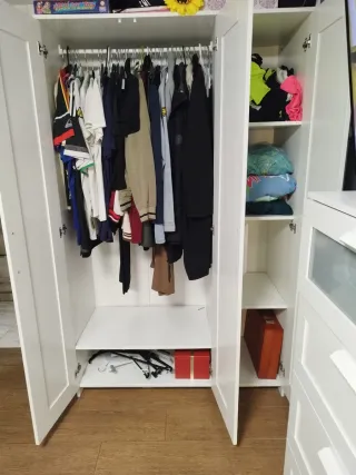 Armario blanco 3 puertas con espejo