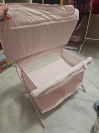 Cambiador de juguete para muñecas rosa