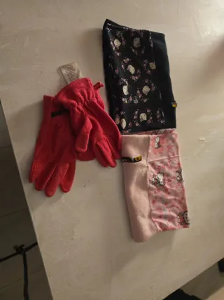 Dos Buffs y Guantes Hello Kitty