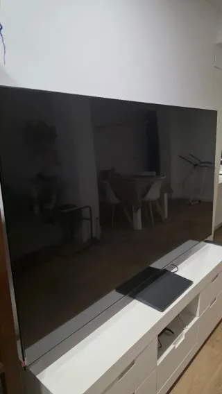 Televisión Samsung 75"