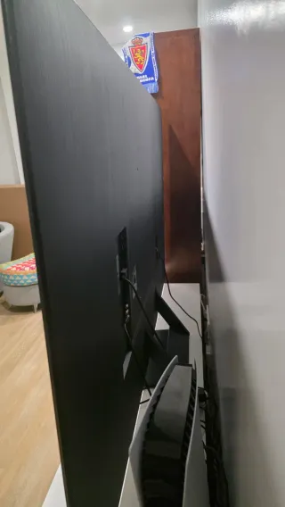 Televisión Samsung 75"