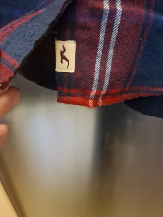 Camisa Hollister cuadros azul y rojo Talla S.