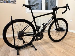 Giant Defy Pro 0 Ultegra Di2. Talla M.