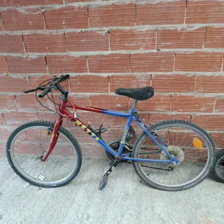 Bicicleta 24 azul y roja