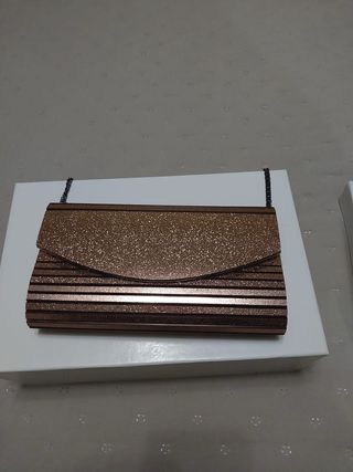 Bolso de fiesta dorado y marrón