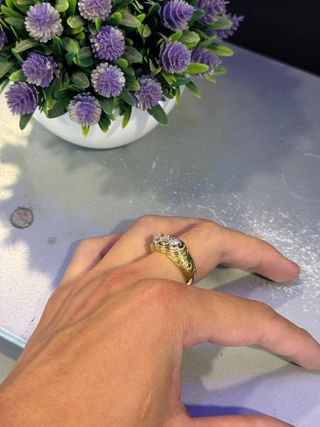 Anillo tresillo oro 18k y brillantes