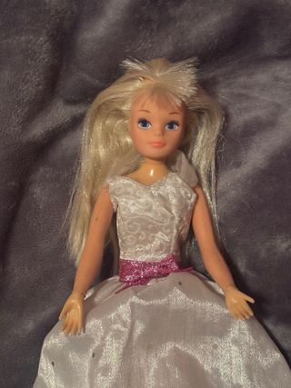 Muñeca Sindy Vintage Vestido Blanco novia