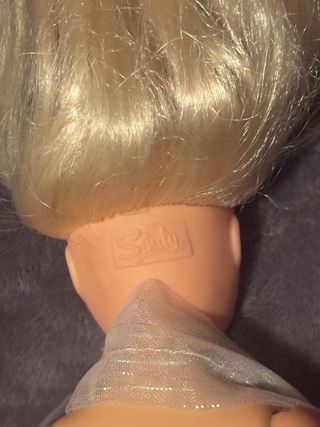 Muñeca Sindy Vintage Vestido Blanco novia