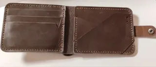Cartera de cuero marrón
