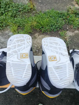 Tabla de snowboard + fijaciones + botas