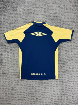 ¡¡OFERTA!! Talla S Camiseta Umbro Málaga Vintage