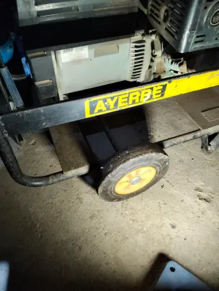 Generador Soldador 17.3CV Marcá Ayerbe Motor Honda