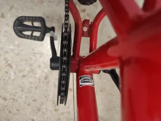 Bicicleta infantil roja MONSTER