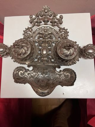 Tintero doble antiguo de metal ornamentado 25 x 33