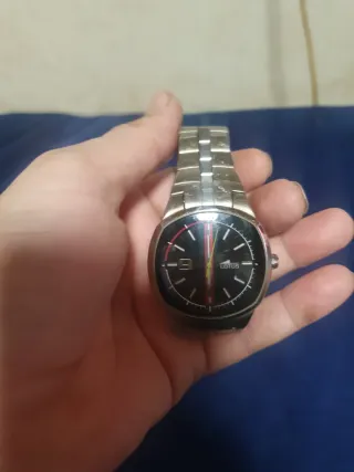 Reloj Lotus Negro y Plateado
