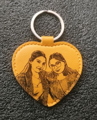 Llavero de cuero personalizado