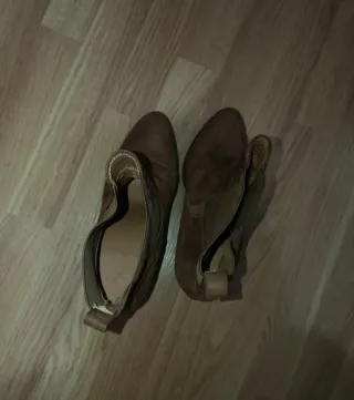 Botines de tacón marrones