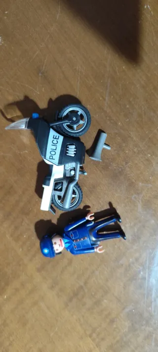 Playmobil Moto Policía y Figura