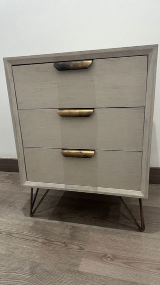 Mesitas de noche vintage beige y doradas