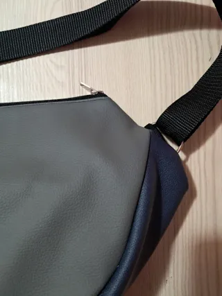 Borsa artigianale in ecopelle fatta a mano