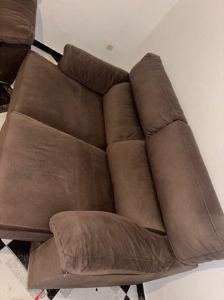 Sofá marrón de tela casi sin uso