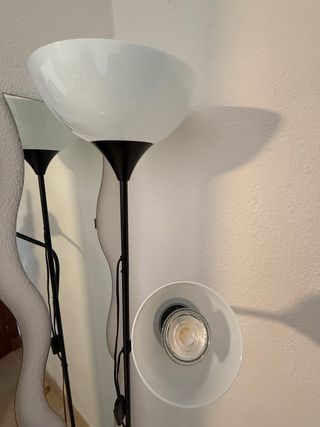 Lámpara de pie Ikea
