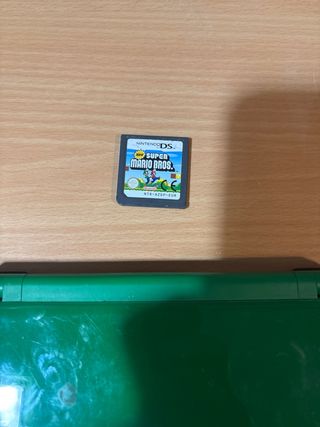 Nintendo DSi XL Verde