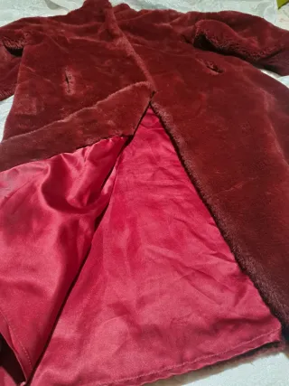 CHAQUETÓN/ABRIGO EXTRA LARGO COLOR VINO