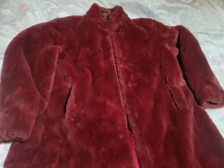 CHAQUETÓN/ABRIGO EXTRA LARGO COLOR VINO