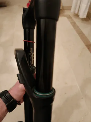 Rock Shox Reba 120 bloqueo remoto