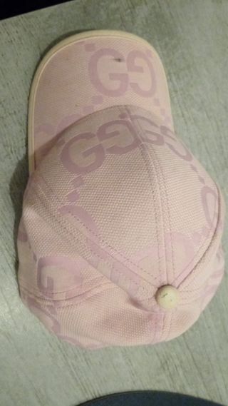 Cappello Gucci rosa monogram