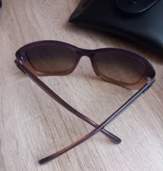 Gafas de sol Ray-Ban moradas y marrones