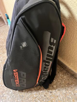 Paletero Bullpadel Negra