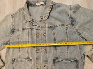 Giacca jeans effetto stone washed