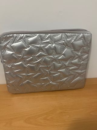 Funda ordenador portátil estrellas plateada