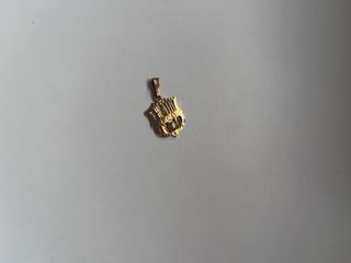 Colgante de oro barcelona 18k