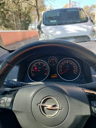 Opel Astra 2010
