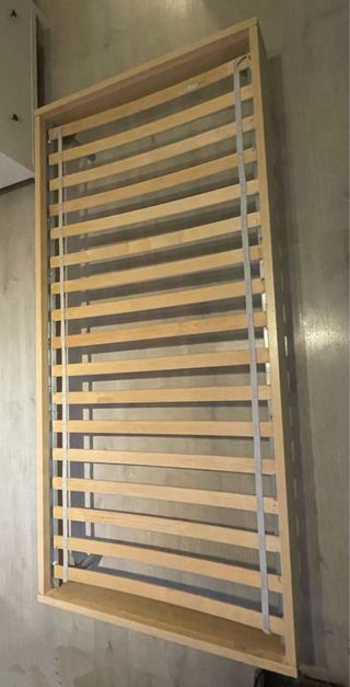 Cama individual Ikea: base, somier y colchón