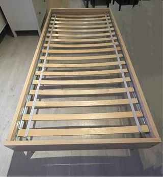 Cama individual Ikea: base, somier y colchón
