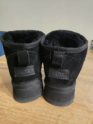 Botas UGG Negras Plataforma