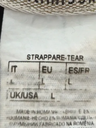 Maglia intimissimi nera con pizzo