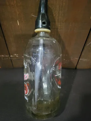 Sifón antiguo golosin y cervezas el león.